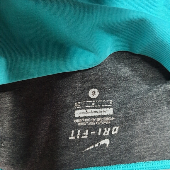 Women's Nike Dri-FIT Leggings Small - Picture 2 of 3